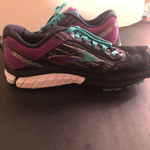Brooks Ghost 9 women’s size 10. - Picture 4 of 6